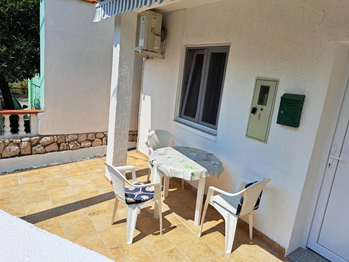 Apartmani Ana-Lora Lopar Exterior photo